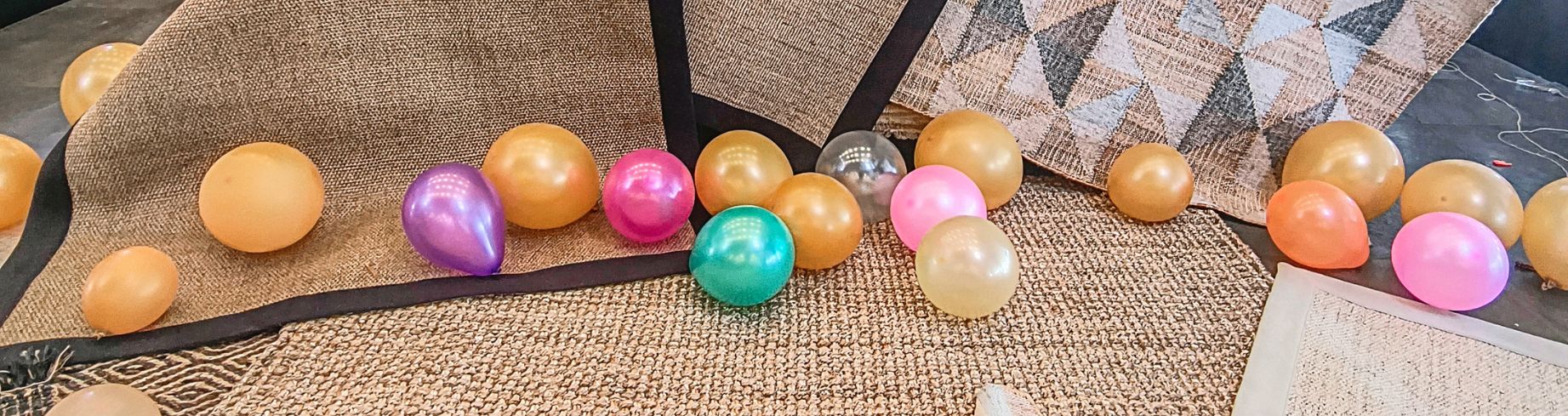 <p style="background-color:#FFFFFF; color:black;">&nbsp; Aniversario &nbsp; <p/>