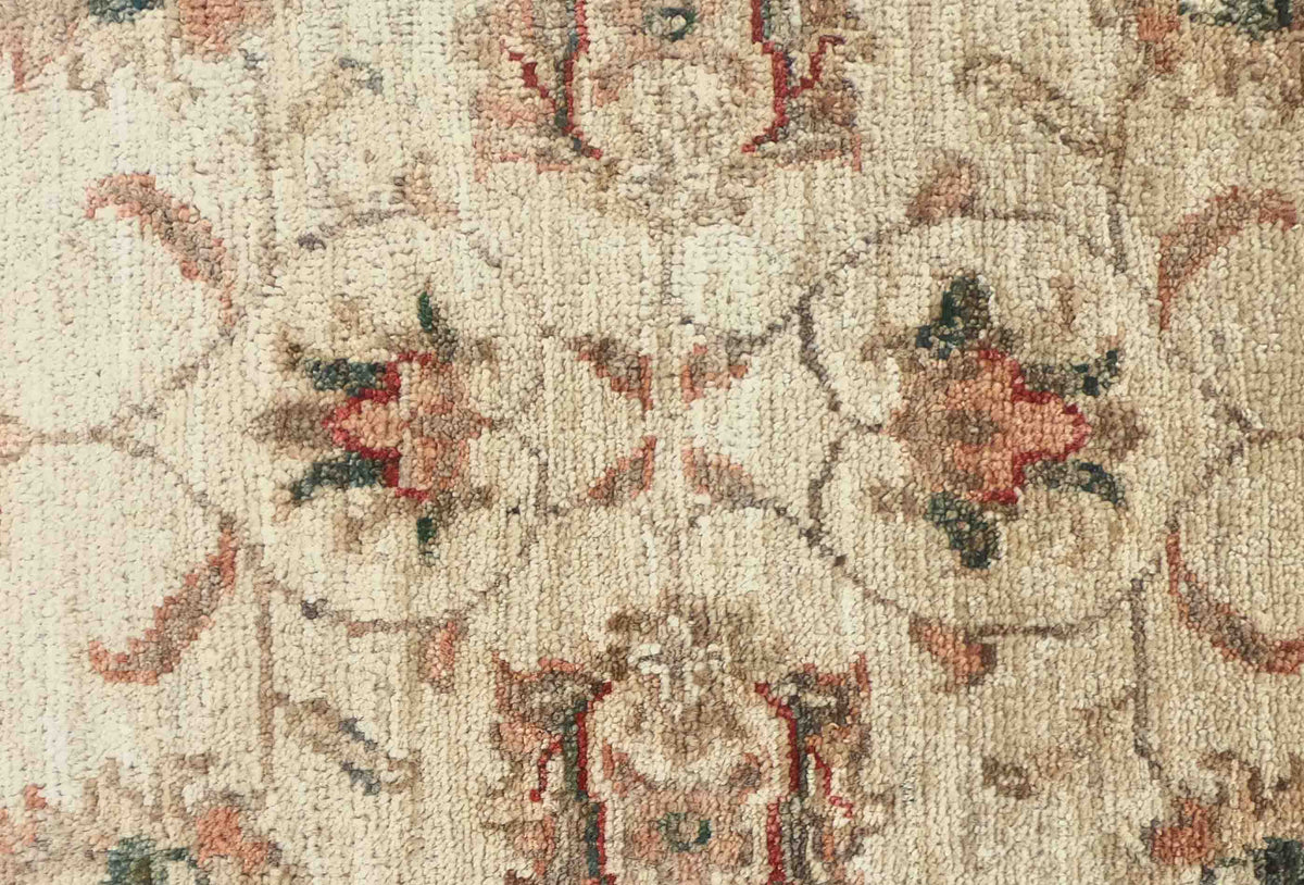 Textura gruesa de lana natural en alfombra persa vintage