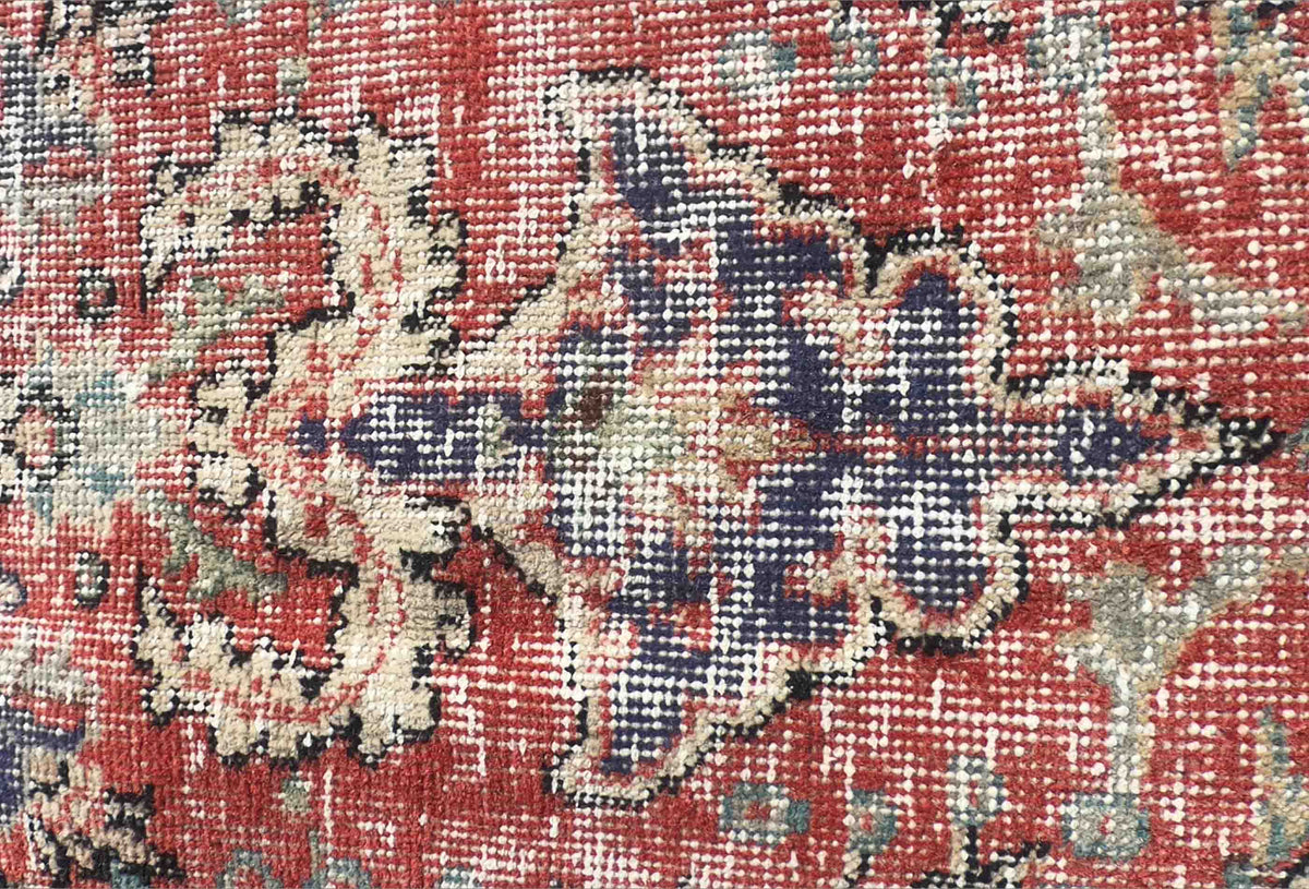 Textura detallada de lana en alfombra persa vintage importada
