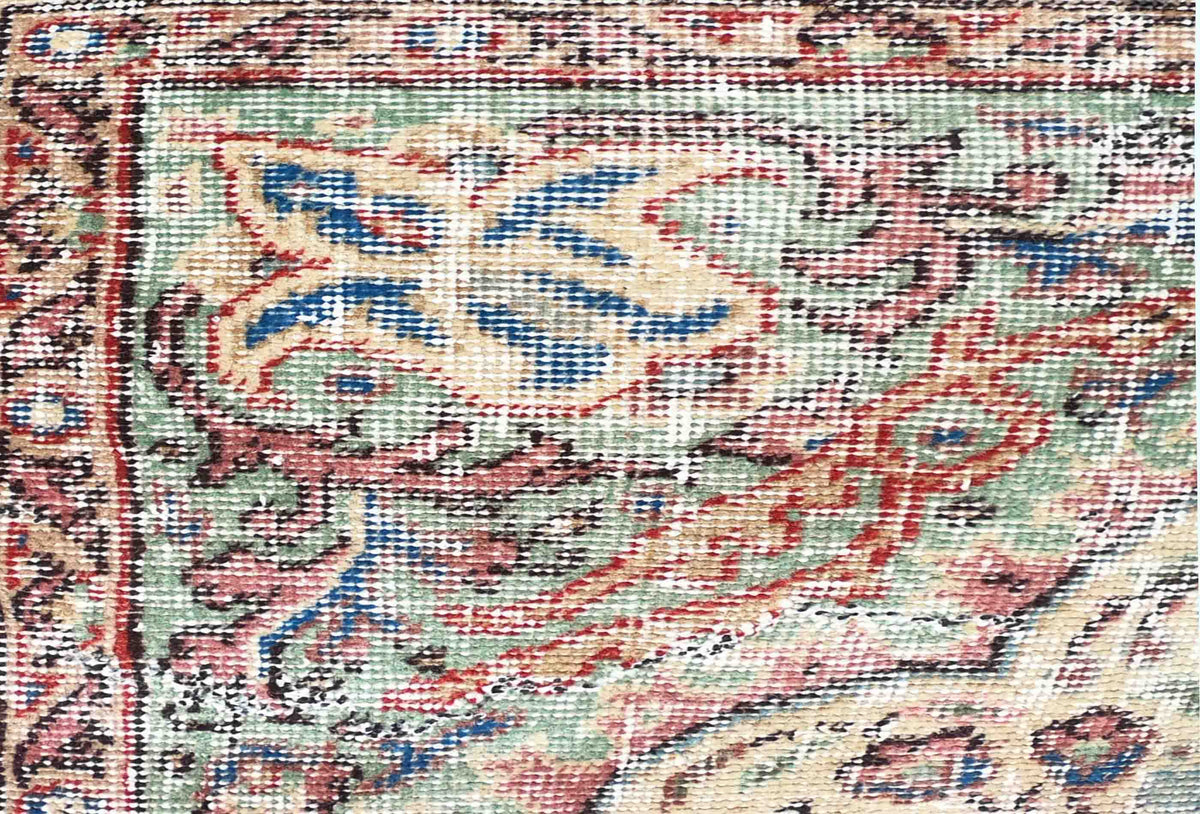 Textura de lana natural en alfombra persa vintage importada