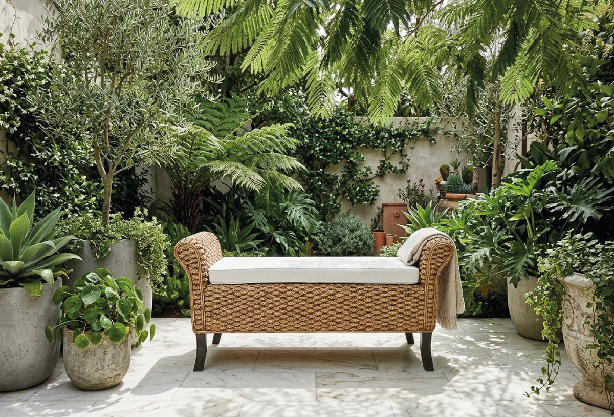 Banqueta carrusel de rattan natural, estilo terraza. Consorcio Persa