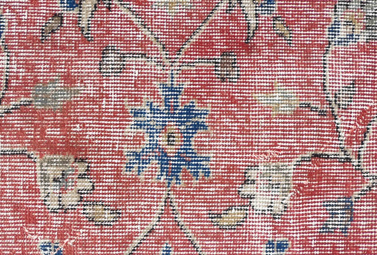 Textura suave de lana en alfombra persa vintage importada