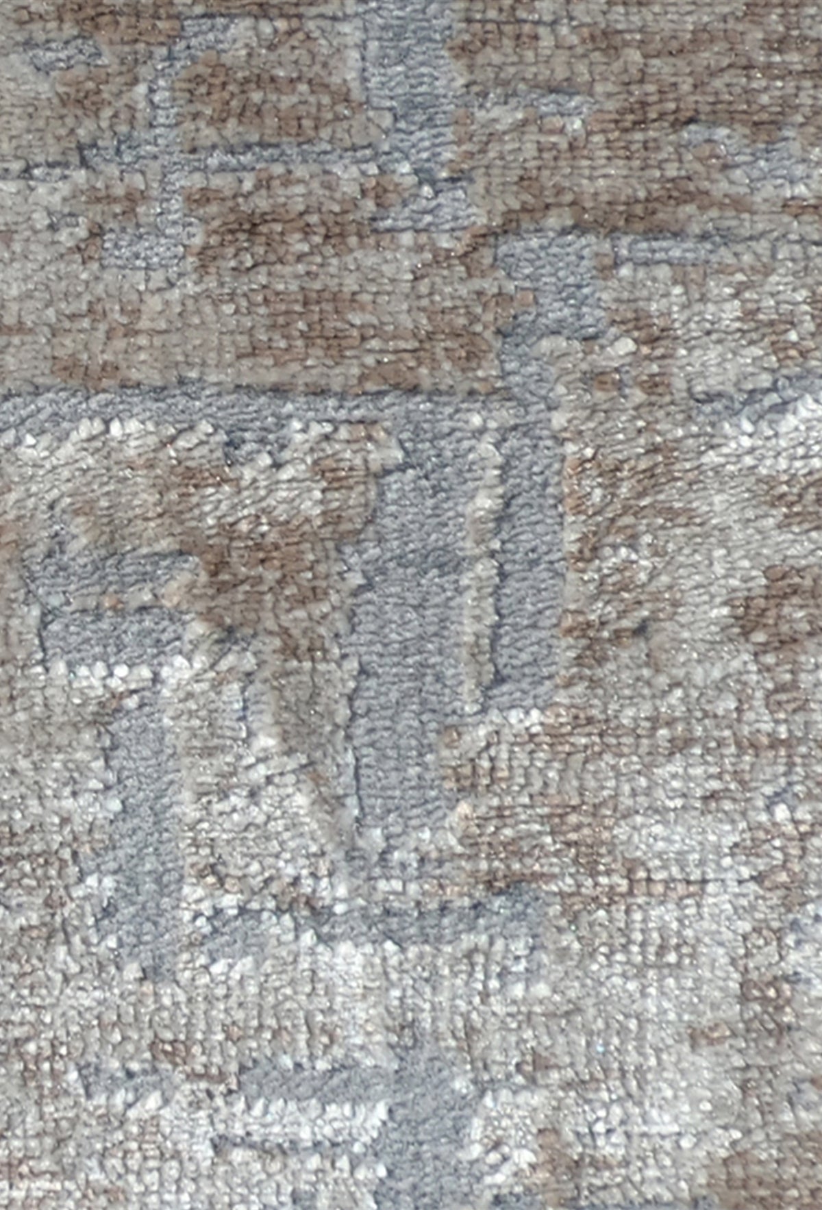 Detalle de diseño contemporáneo en alfombra turca importada