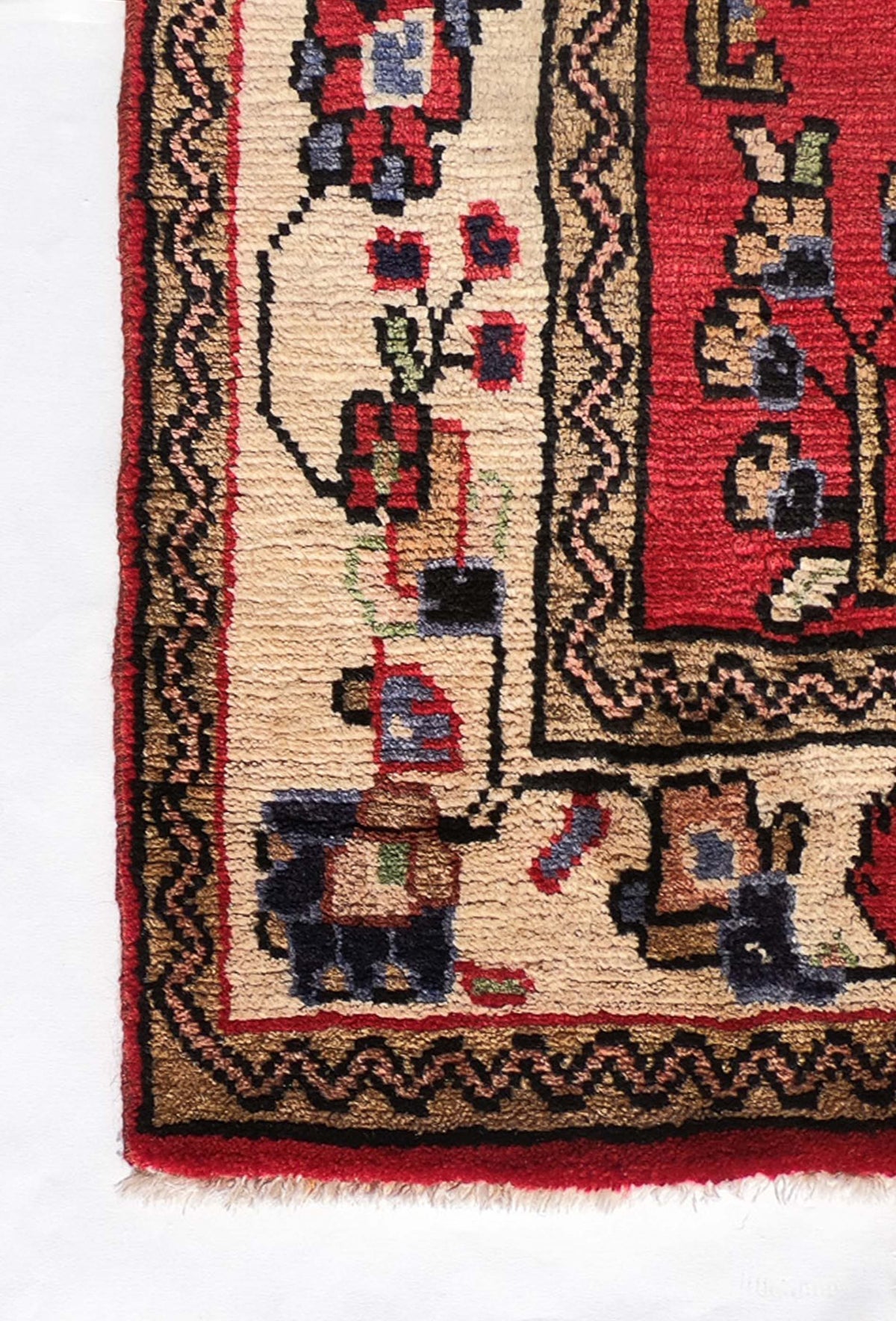 Textura suave de lana natural en alfombra decorativa hecha a mano