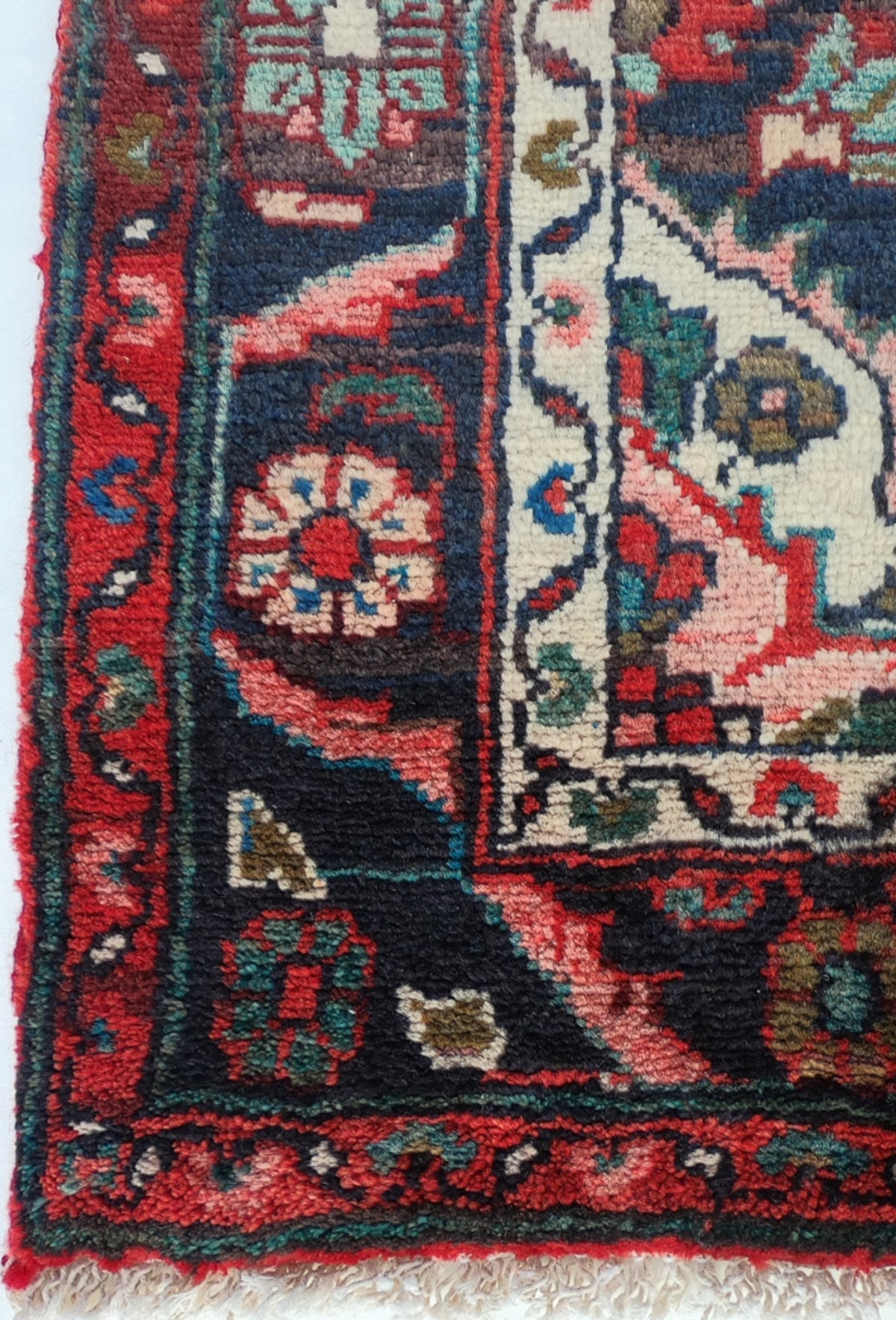 Textura de lana natural suave en alfombra hecha a mano, estilo vintage