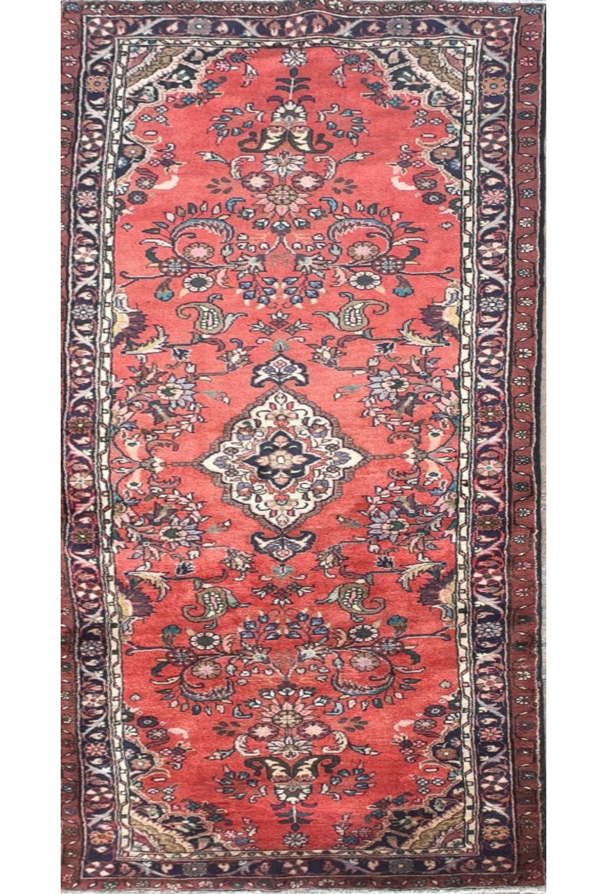Alfombra persa de lana Hamadan, diseño floral con medallón central - Consorcio Persa