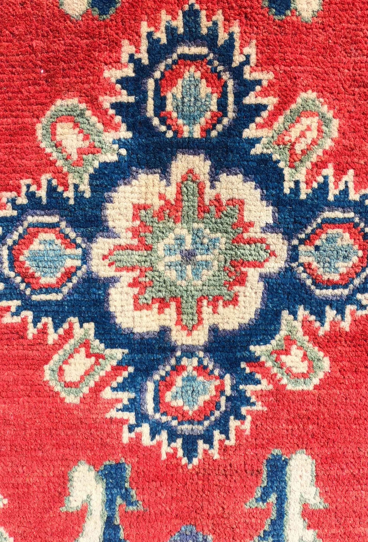 Alfombra de lana Kazak pakistaní, ideal para bajada de cama