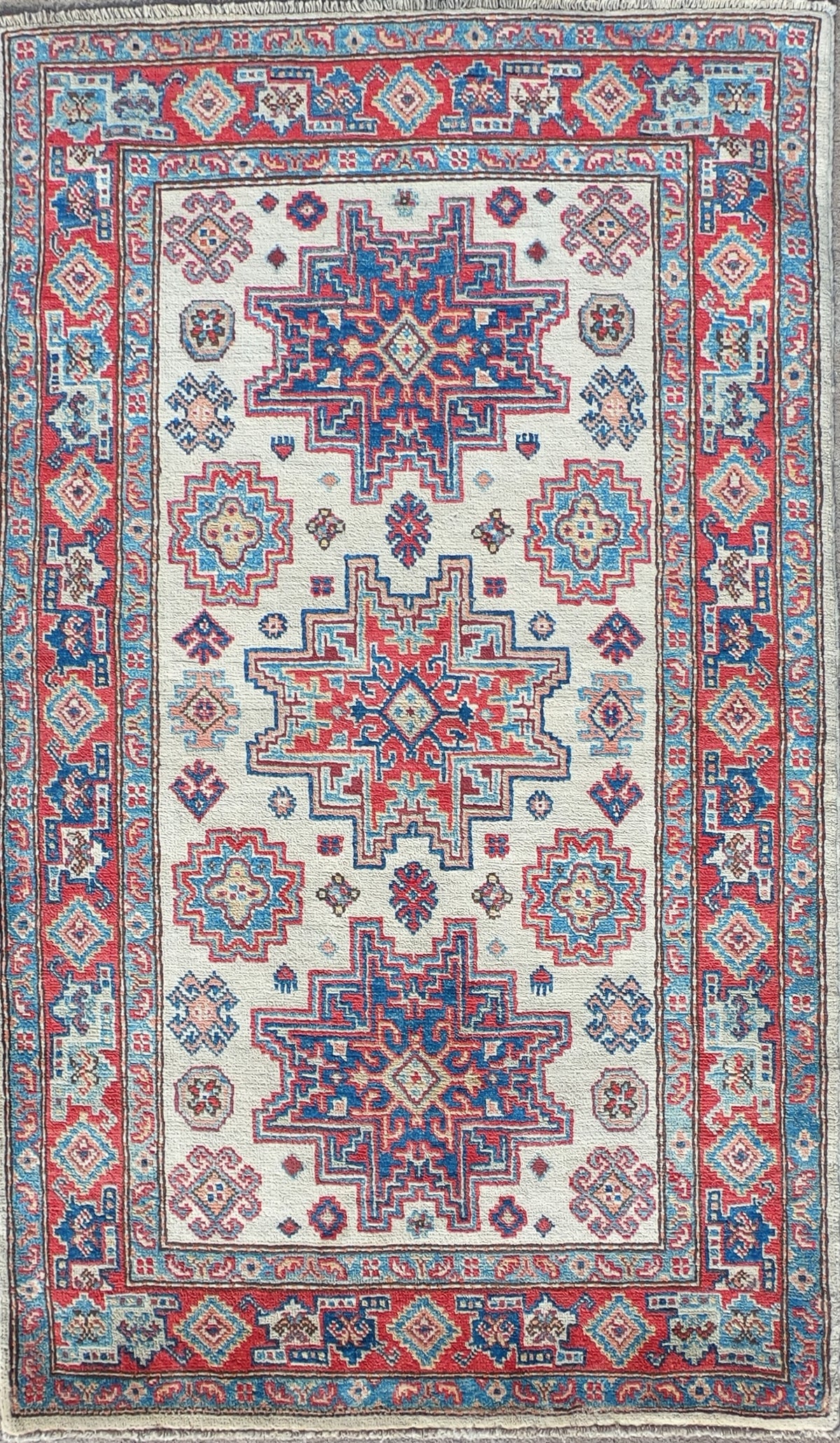 Alfombra persa de lana Kazak, diseño geométrico clásico, hecha a mano - Consorcio Persa