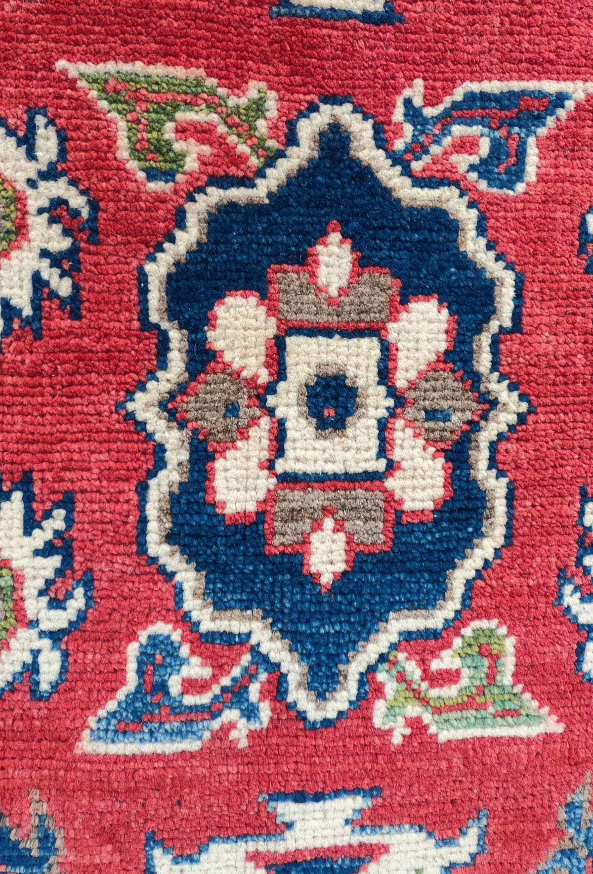 Alfombra Persa lana, Kazak 1.80 x 1.20 mts. 079
