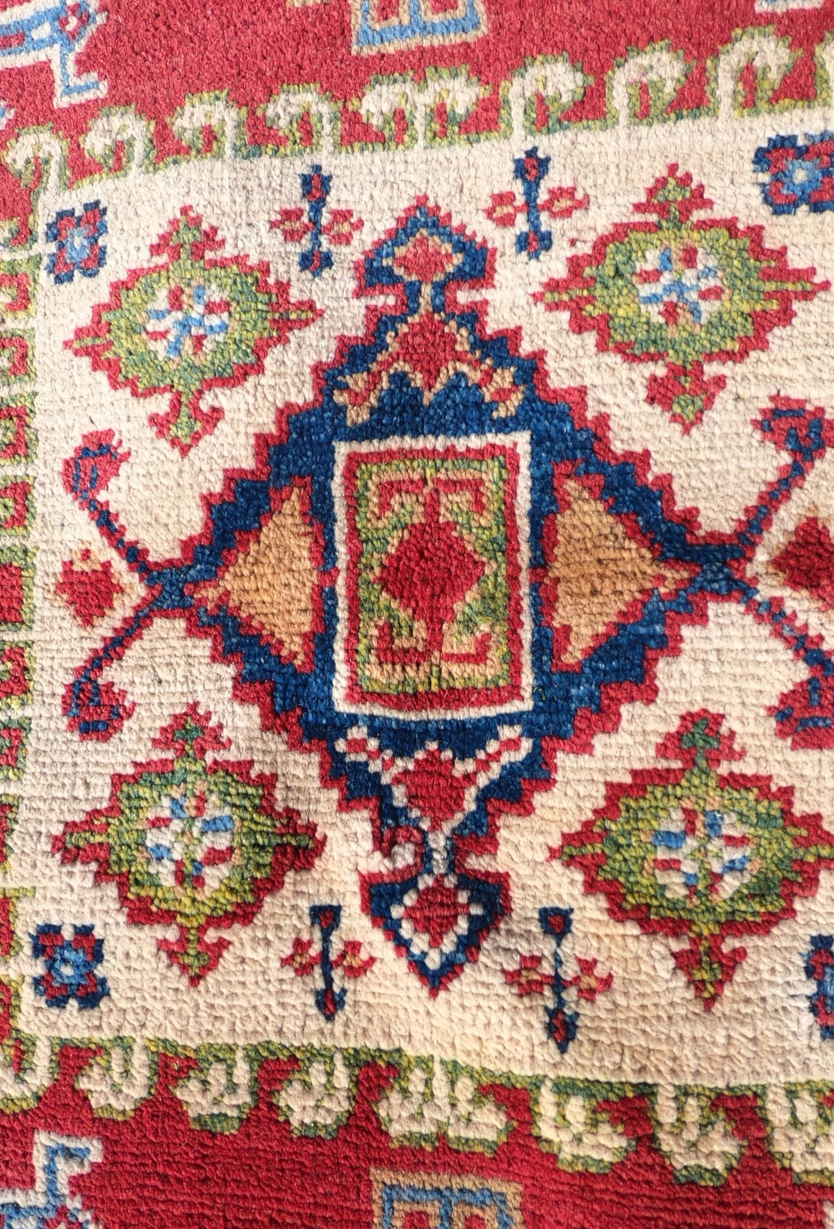 Alfombra Lana, Kazak 1.80 x 1.20 mts. 0086