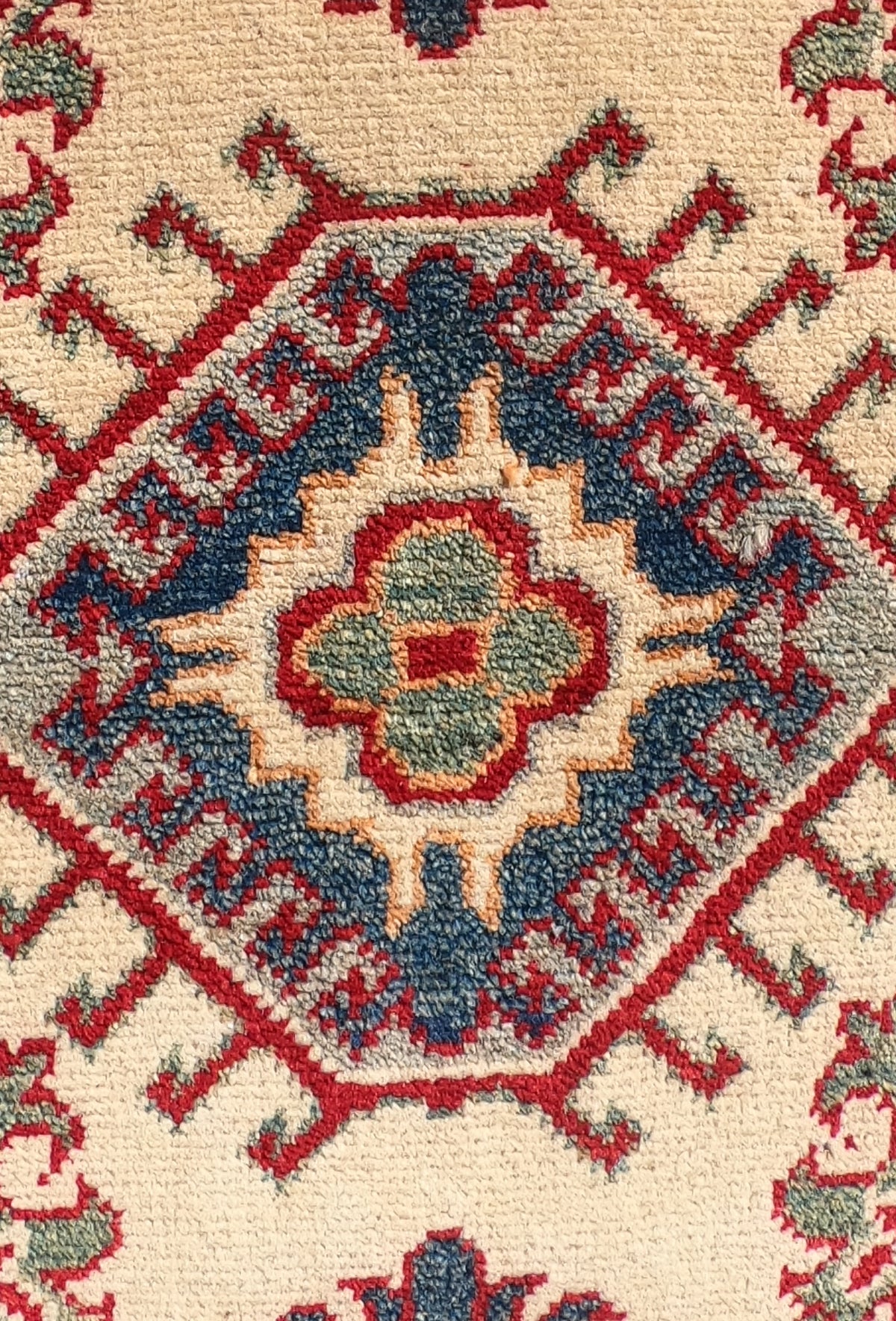 Alfombra Persa lana, Kazak 2.00 x 0.90 mts. 0002