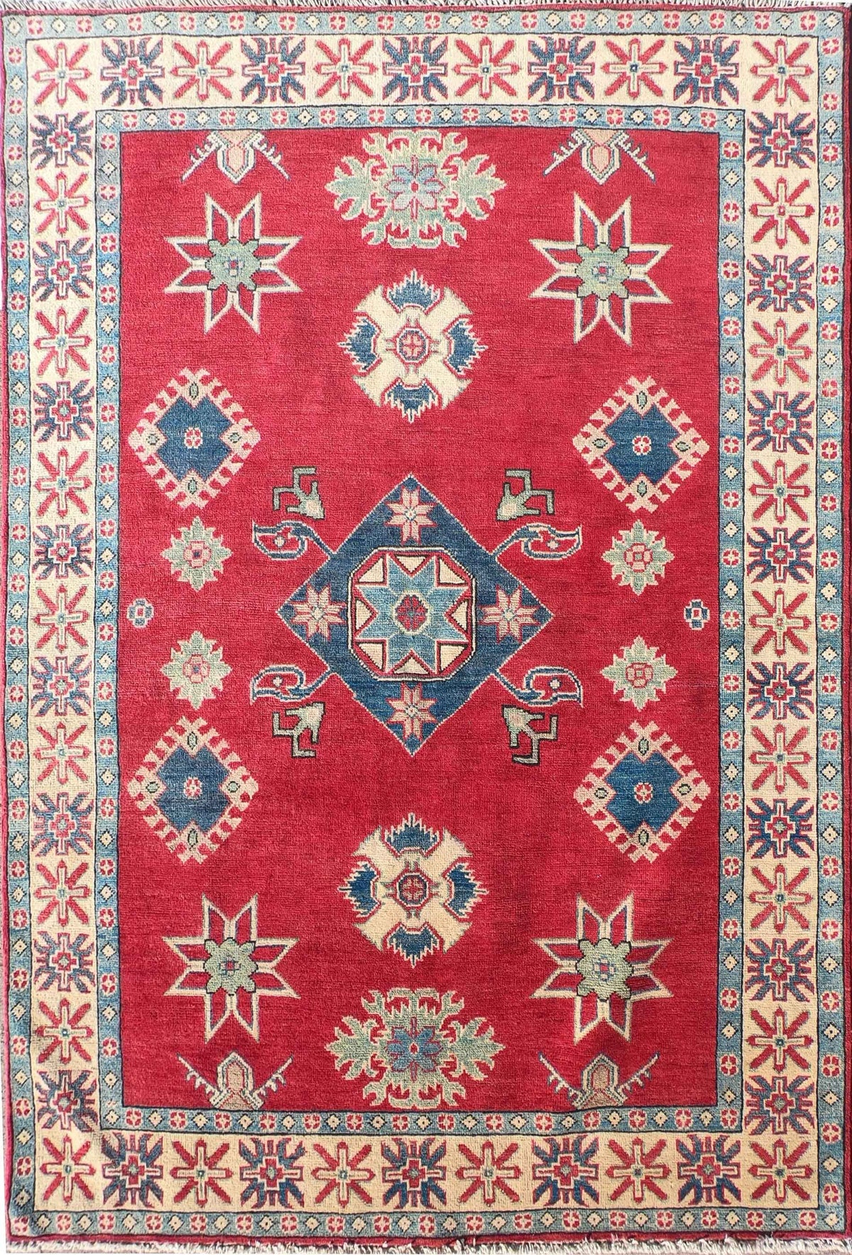 Alfombra persa Kazak de lana roja con diseño geométrico