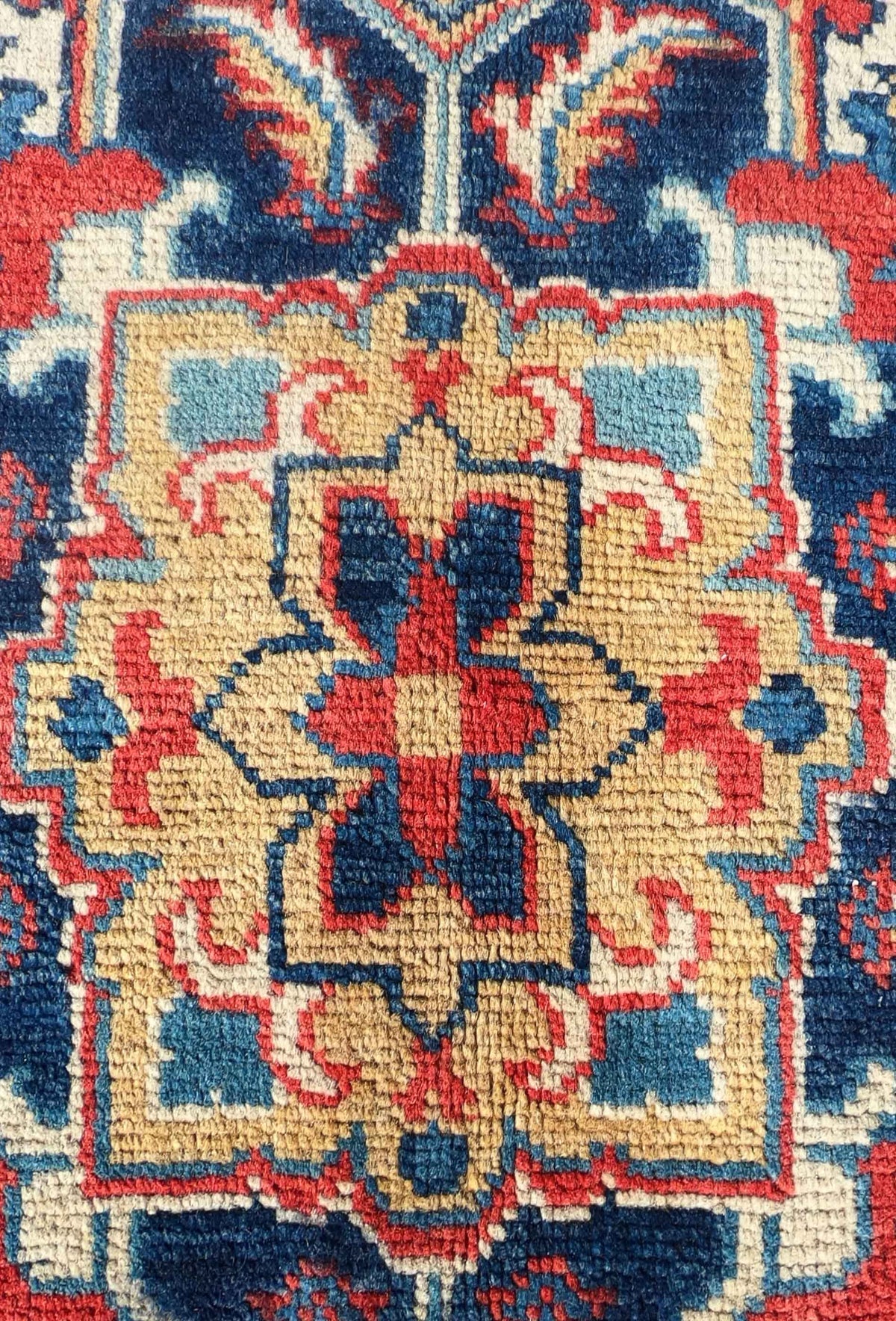 Alfombra persa Kazak de lana anudada a mano
