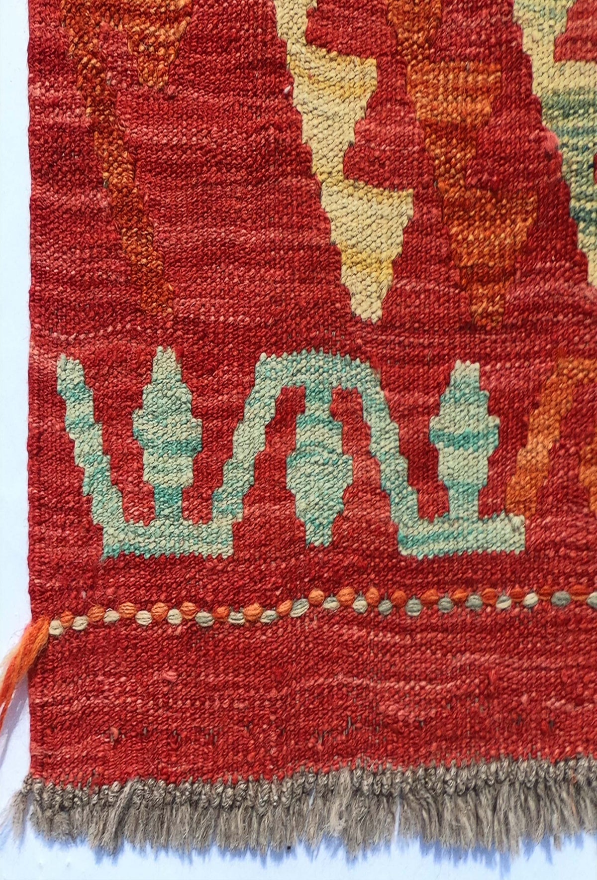 Textura natural de la lana en alfombra Kelim hecha a mano