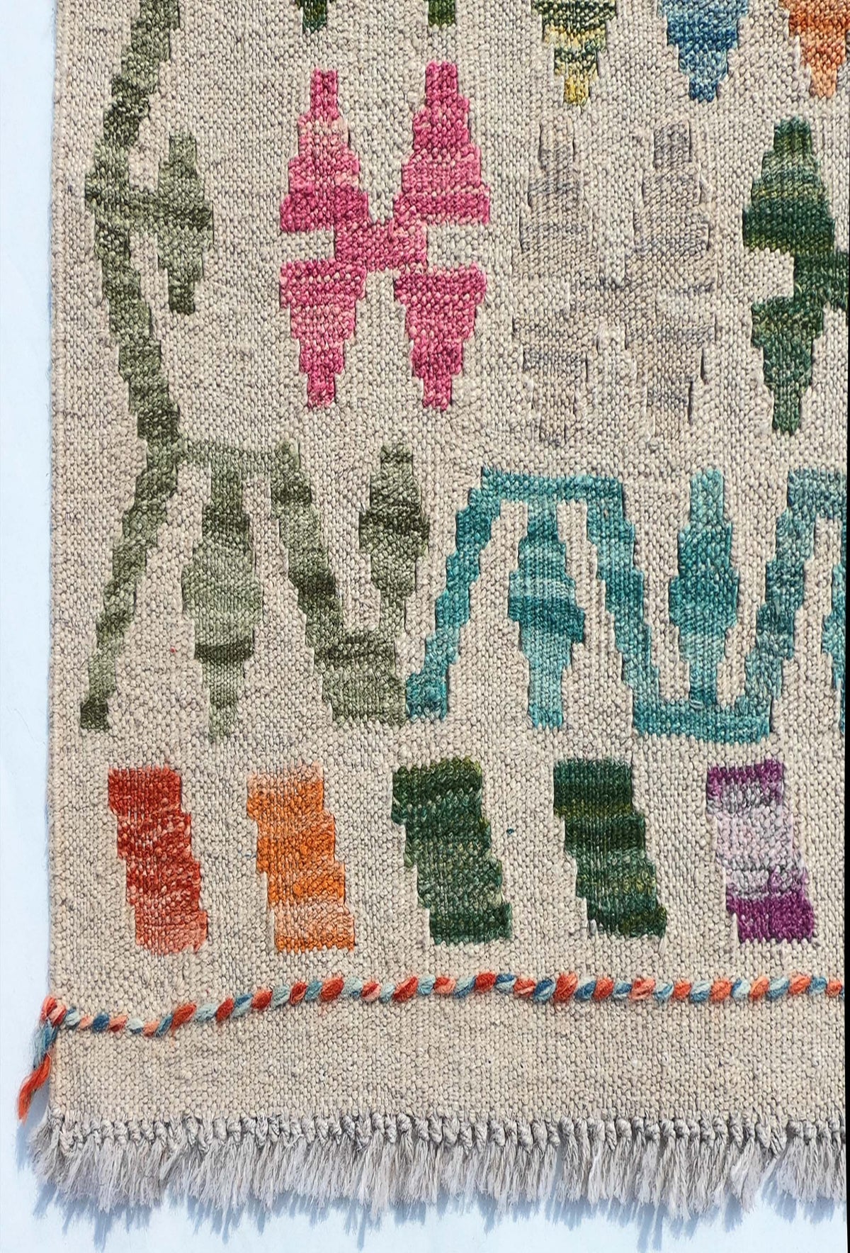 Textura natural de la lana en alfombra importada hecha a mano