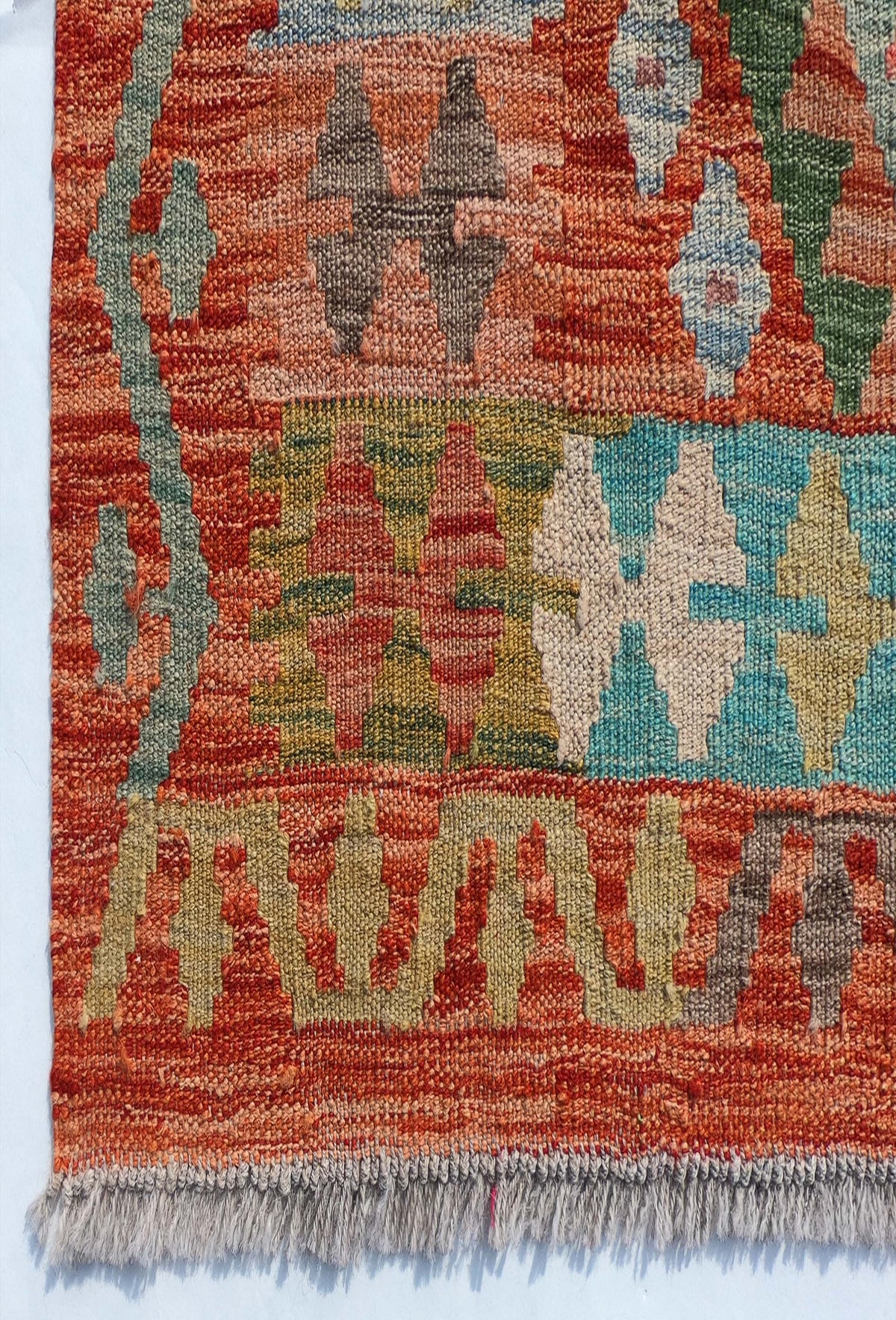 Textura natural de la lana en alfombra Kelim hecha a mano