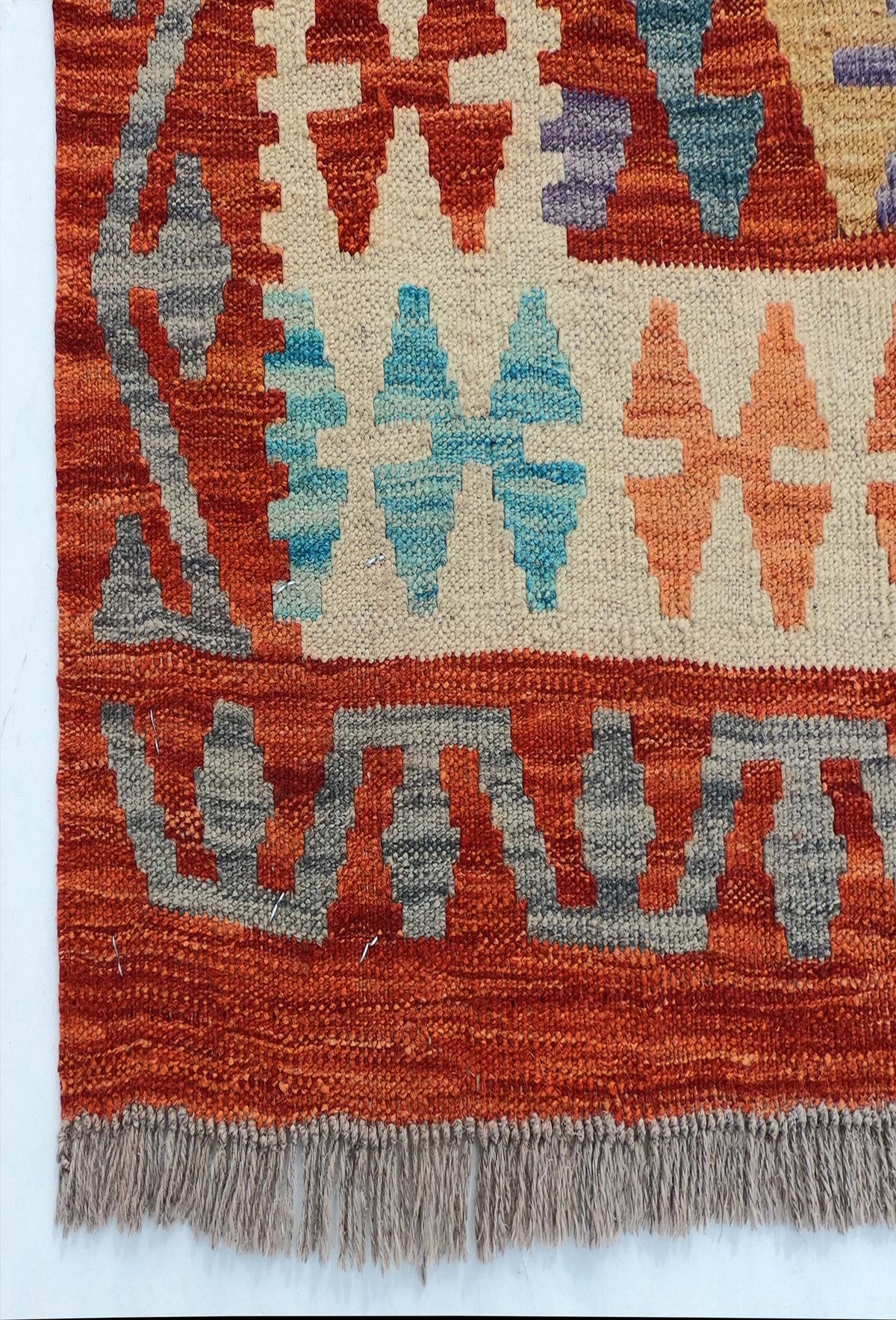 Textura natural de la lana en alfombra Kelim importada hecha a mano