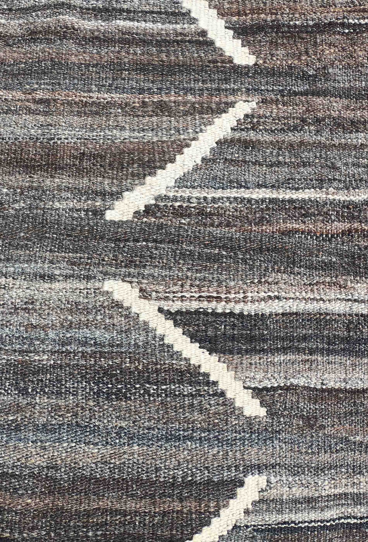 Alfombra Kelim de lana importada, estilo geométrico para decorar living