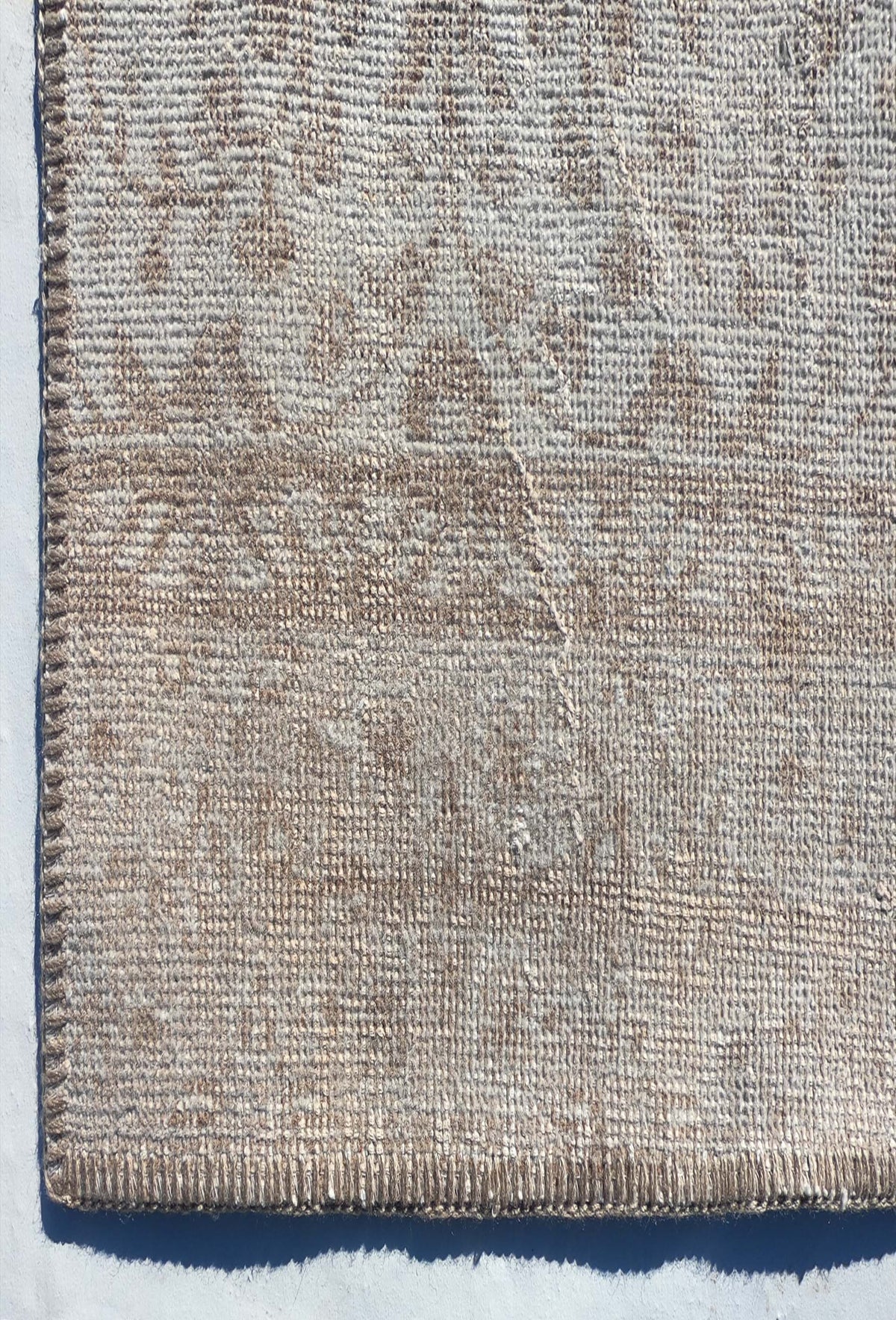Textura de lana natural en alfombra turca hecha a mano