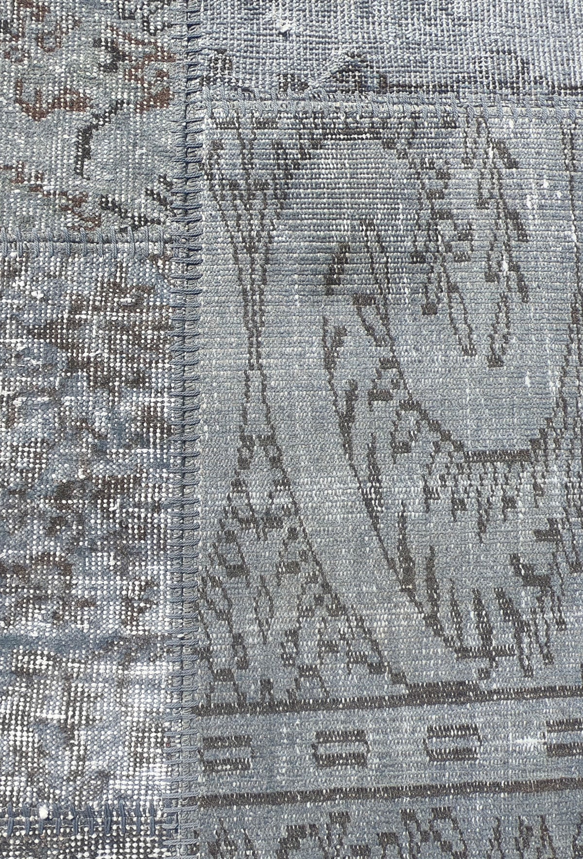 Diseño único patchwork en alfombra turca vintage de lana tejida a mano