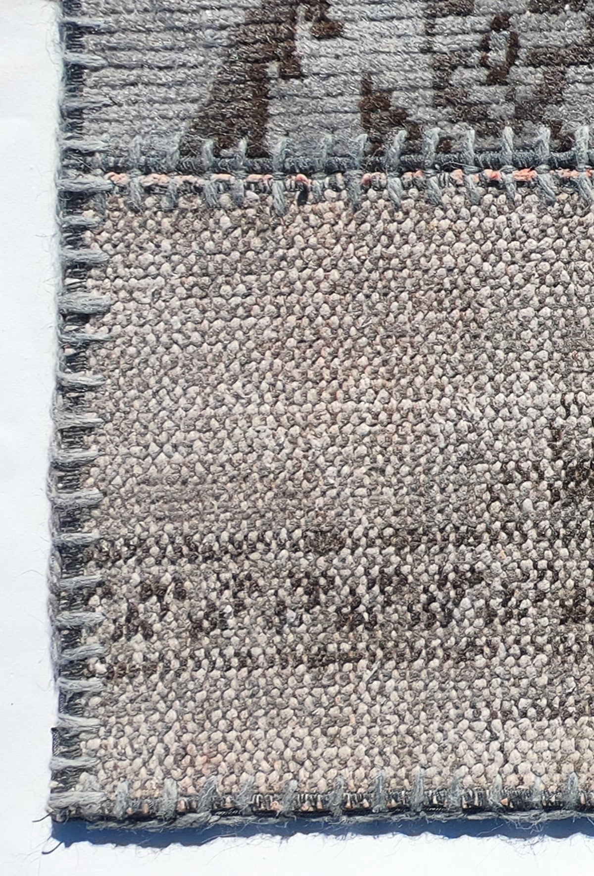 Textura natural de la lana en alfombra turca hecha a mano