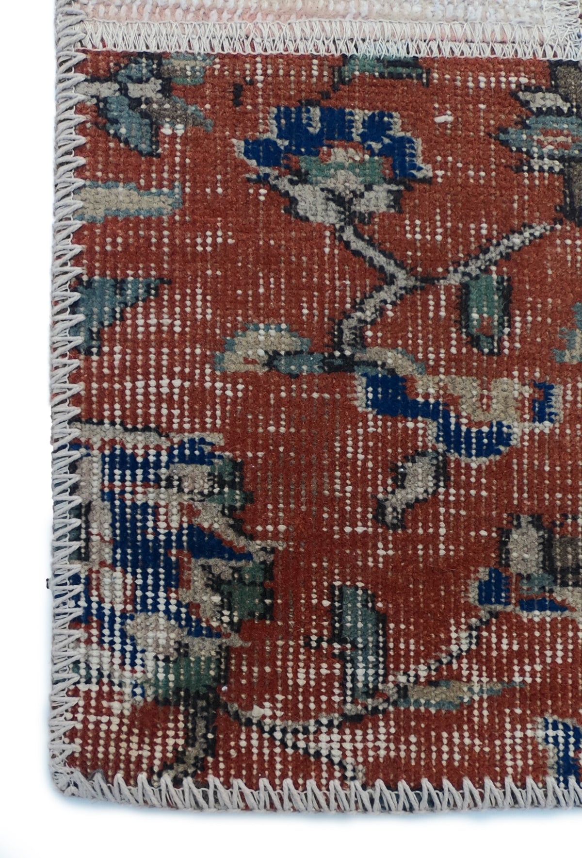 Textura natural de la lana en alfombra patchwork turca hecha a mano