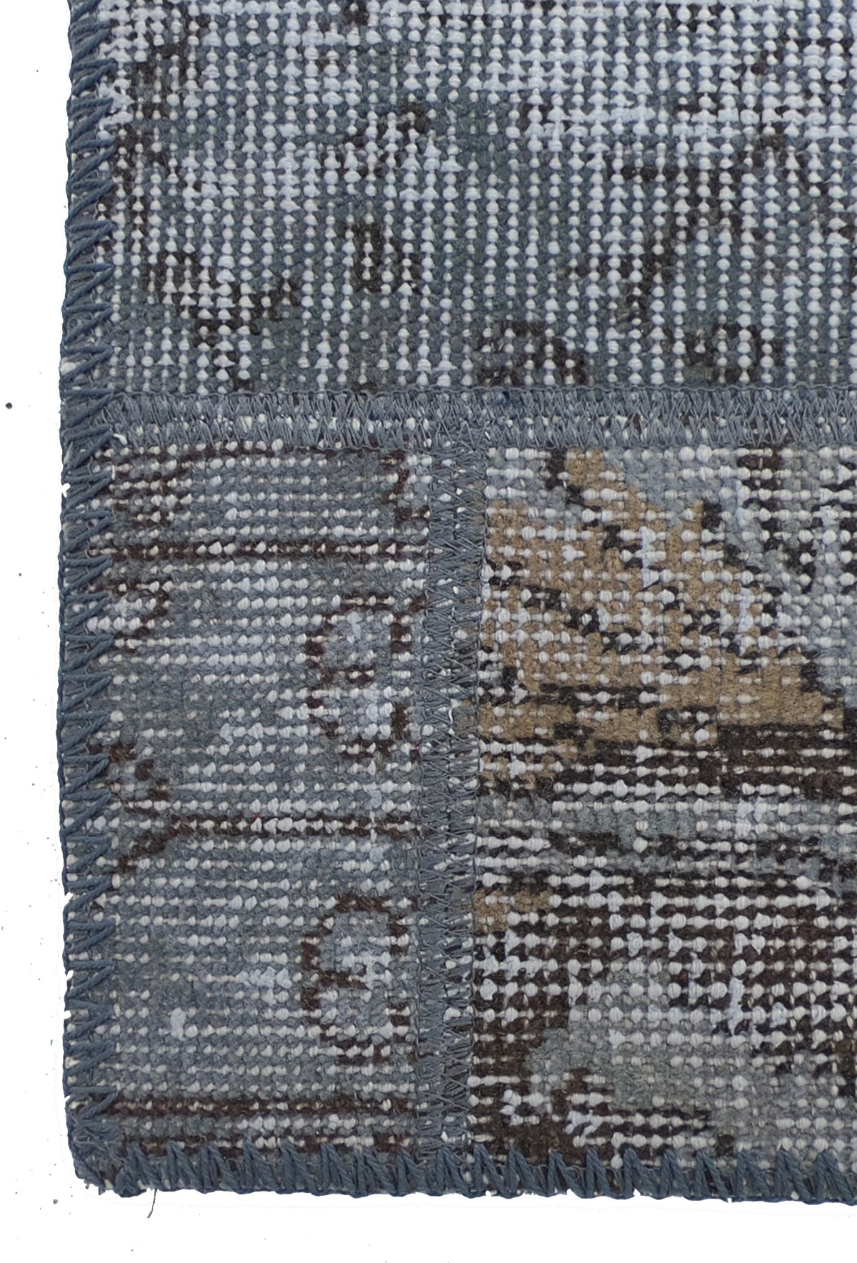 Textura natural de lana en alfombra patchwork turca hecha a mano
