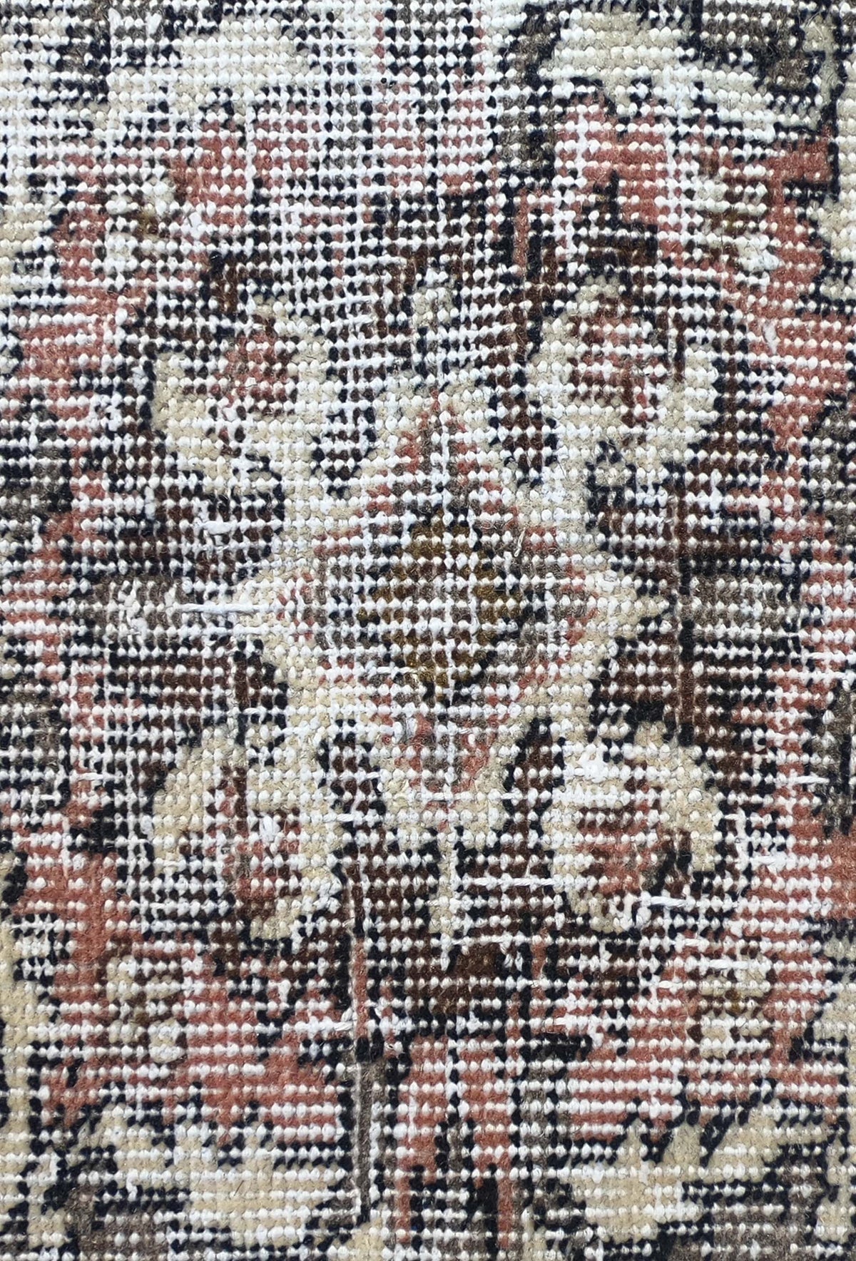 Alfombra estilo persa vintage desgastada