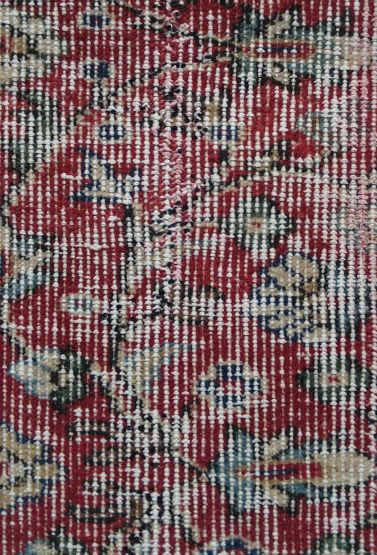 Alfombra decorativa de lana con aspecto envejecido para living