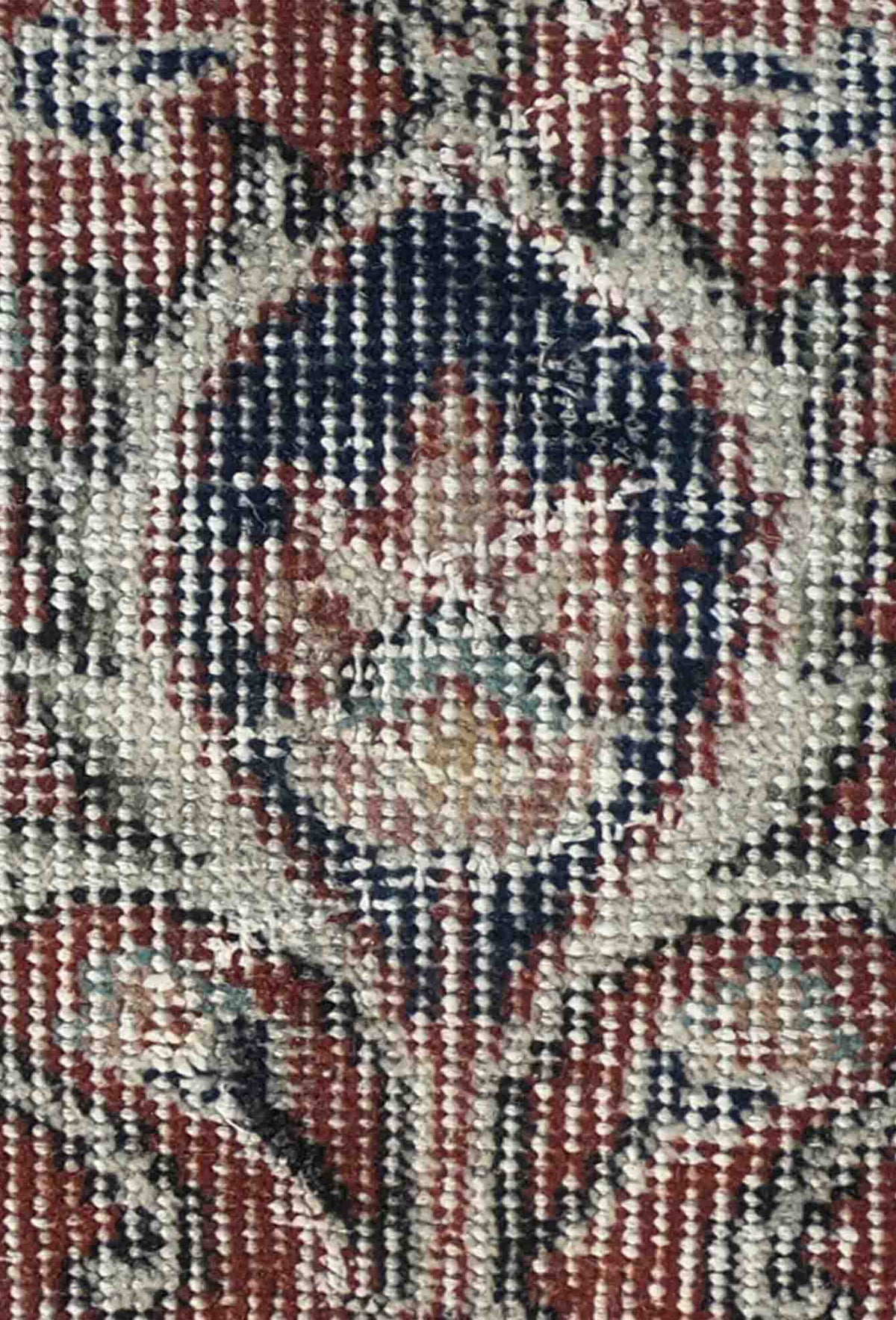 Alfombra decorativa de lana con aspecto envejecido para living