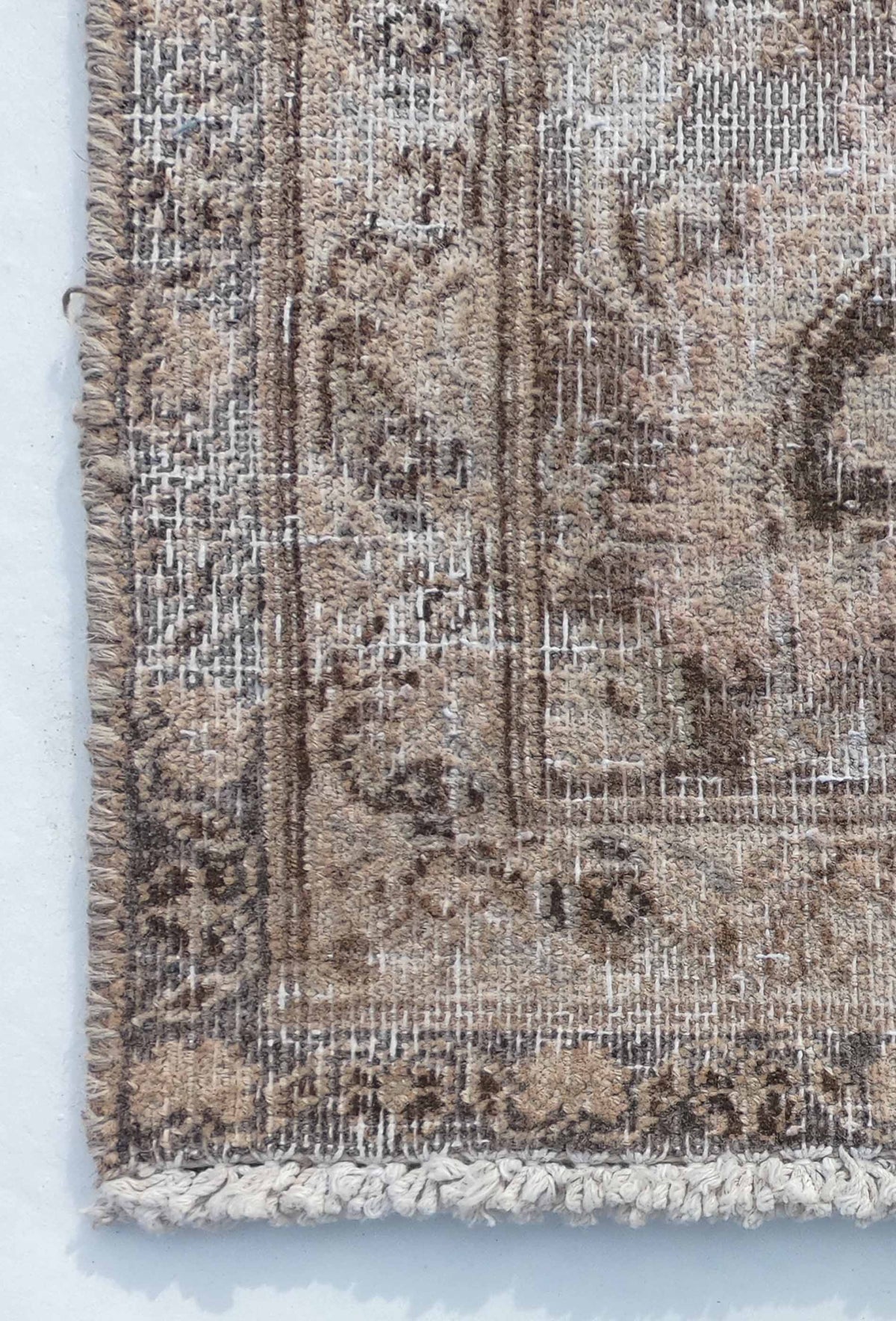 Textura detallada de lana en alfombra turca vintage importada