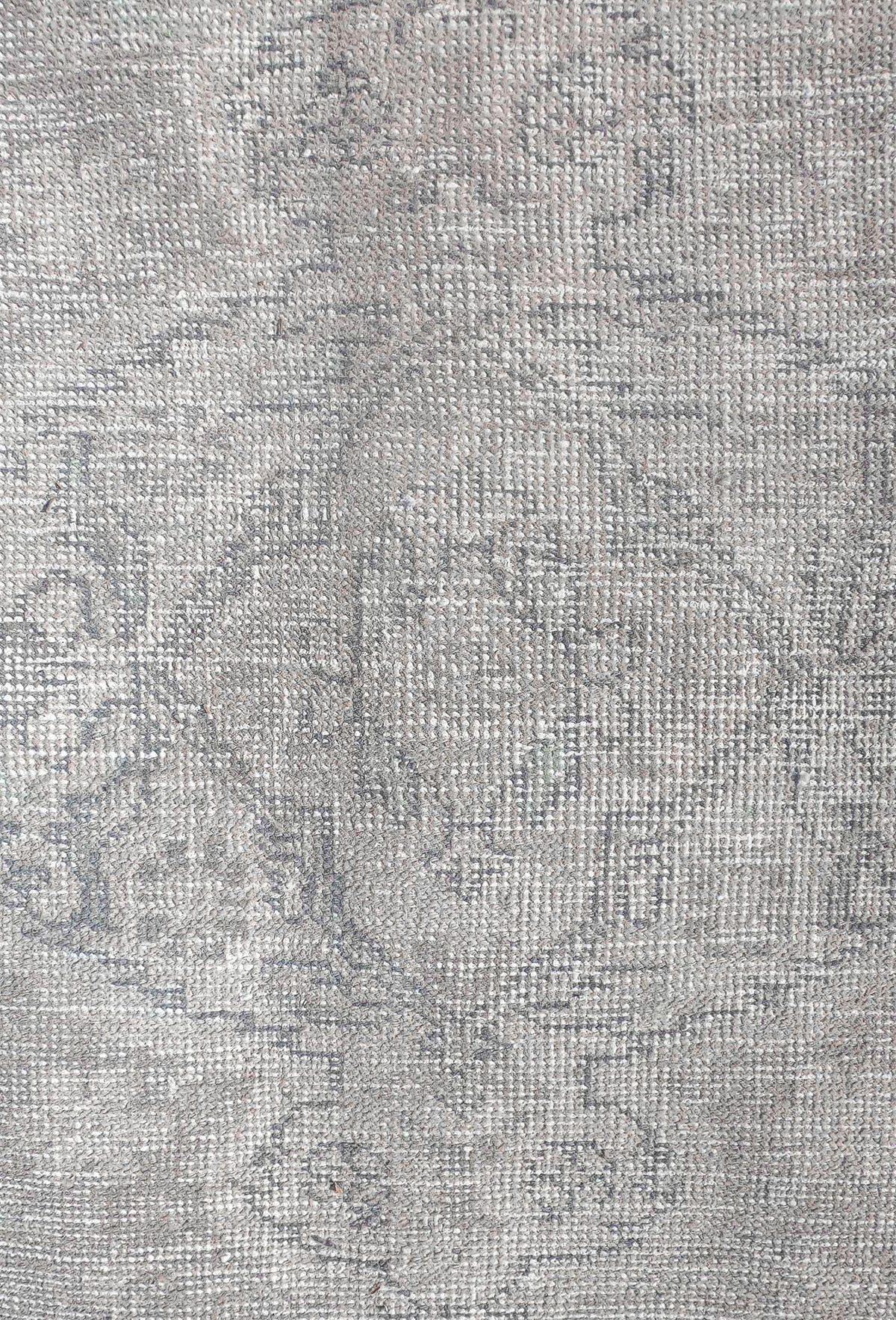 Alfombra persa antigua color neutro, diseño tradicional