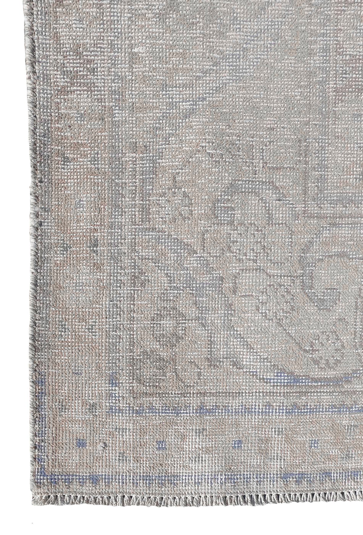 Alfombra de lana persa vintage estilo clásico para living o comedor.