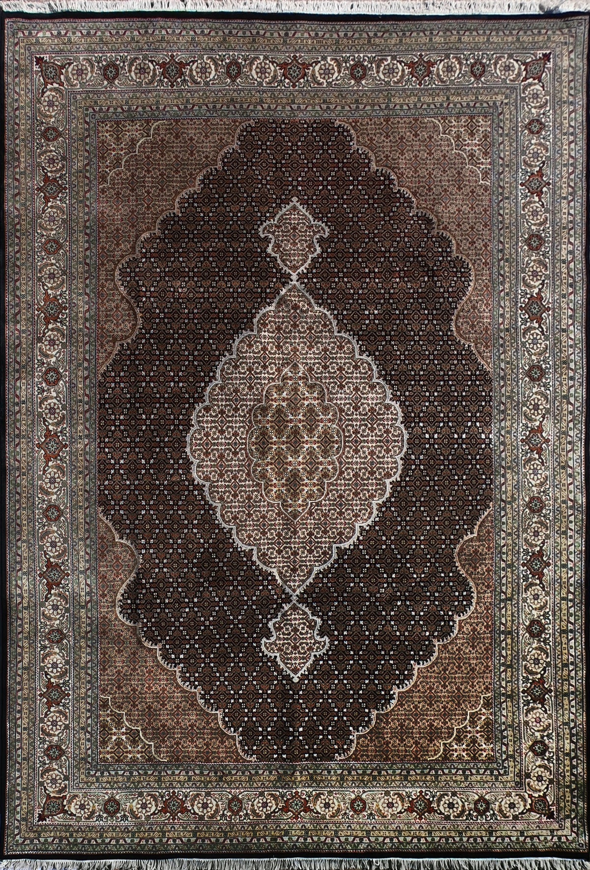 Alfombra Persa Tabriz 3.50 x 2.60 mts. 001