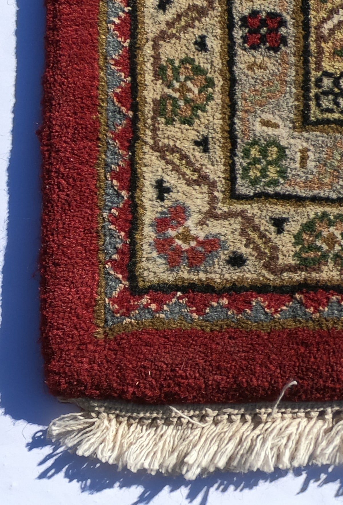 Alfombra Persa Tabriz 3.70 x 2.80 mts. 000