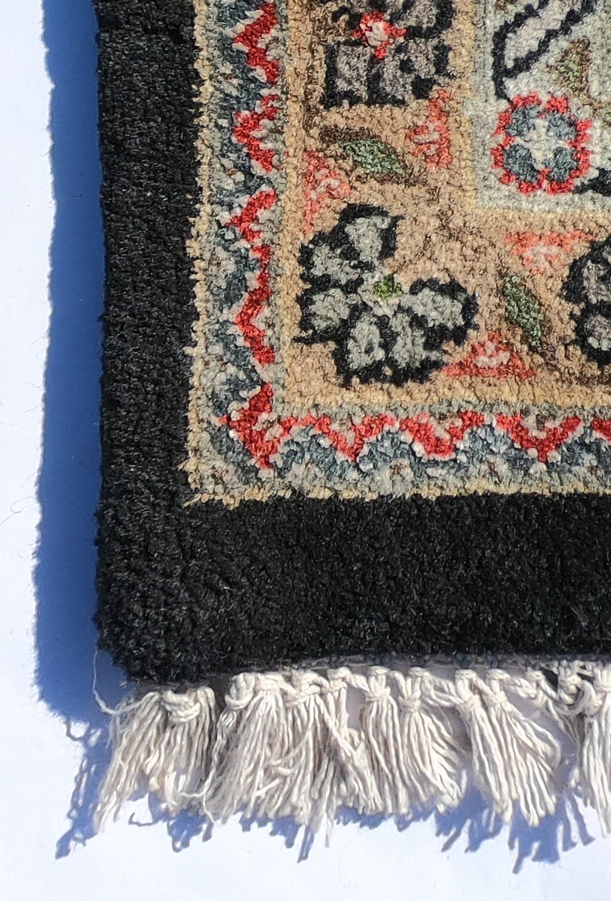 Alfombra Persa Tabriz 3.70 x 2.80 mts. 001